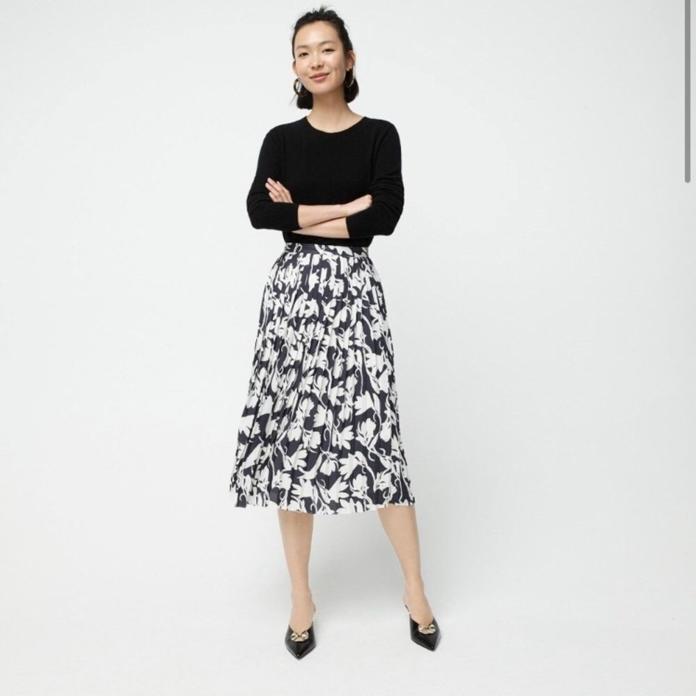 COPY - J.Crew 365 Pleated Midi Skirt